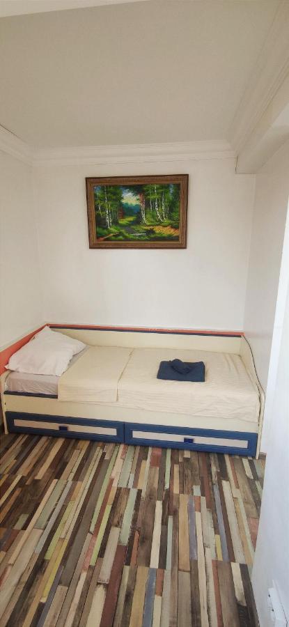 Inessa Center Budget Room Chisinau Luaran gambar