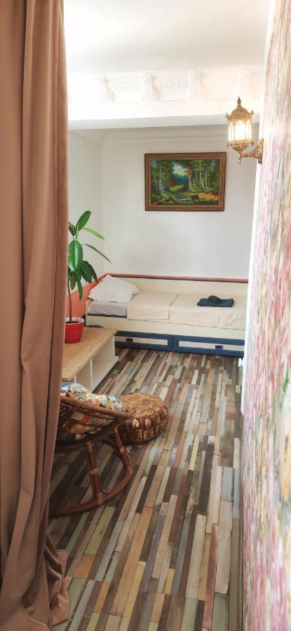 Inessa Center Budget Room Chisinau Luaran gambar
